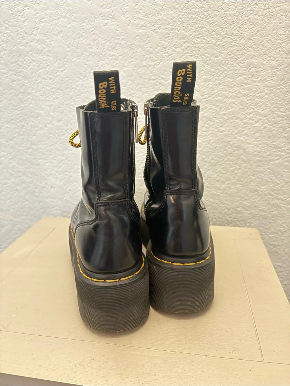 Dr. Airwair Marten Black Jadon Max Size 7